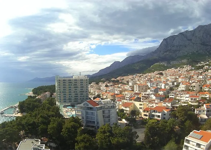 Dolce Макарська